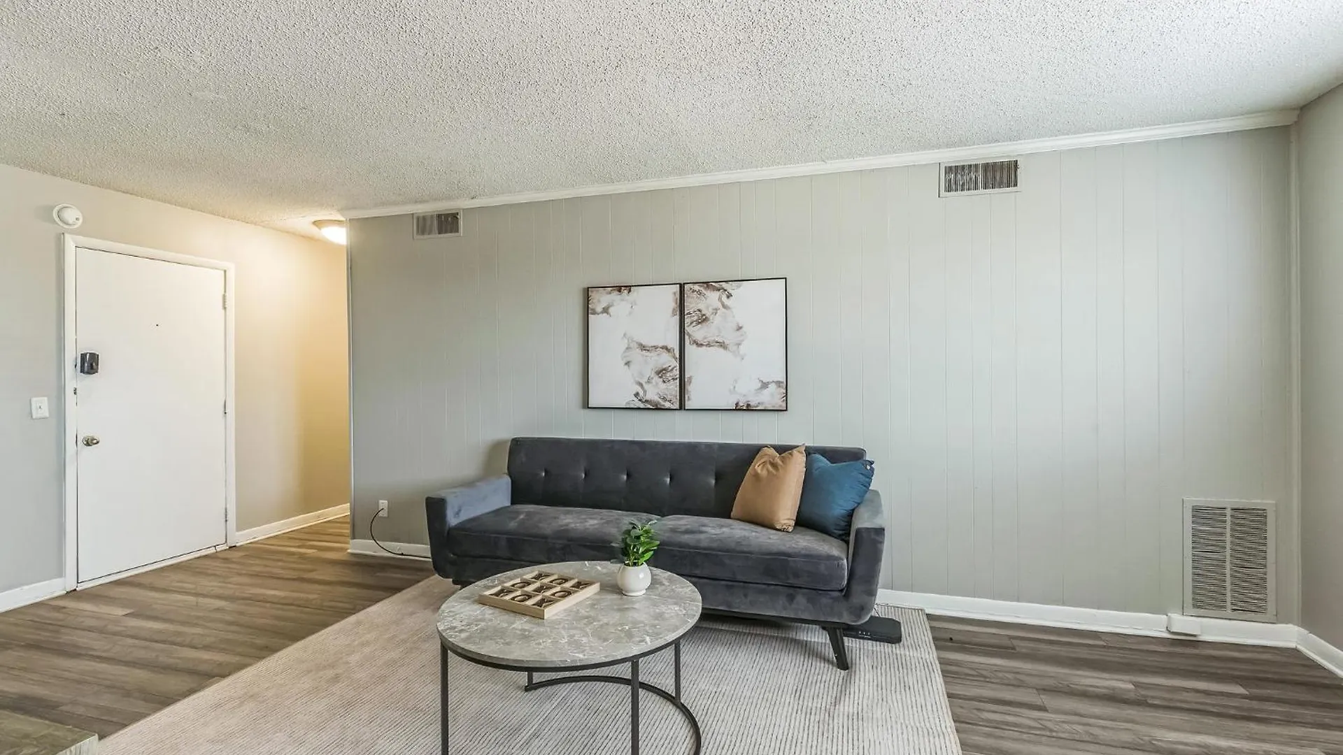 Avery Apartments D9 I Comfy 2 Bed 1 Bath Nashville
