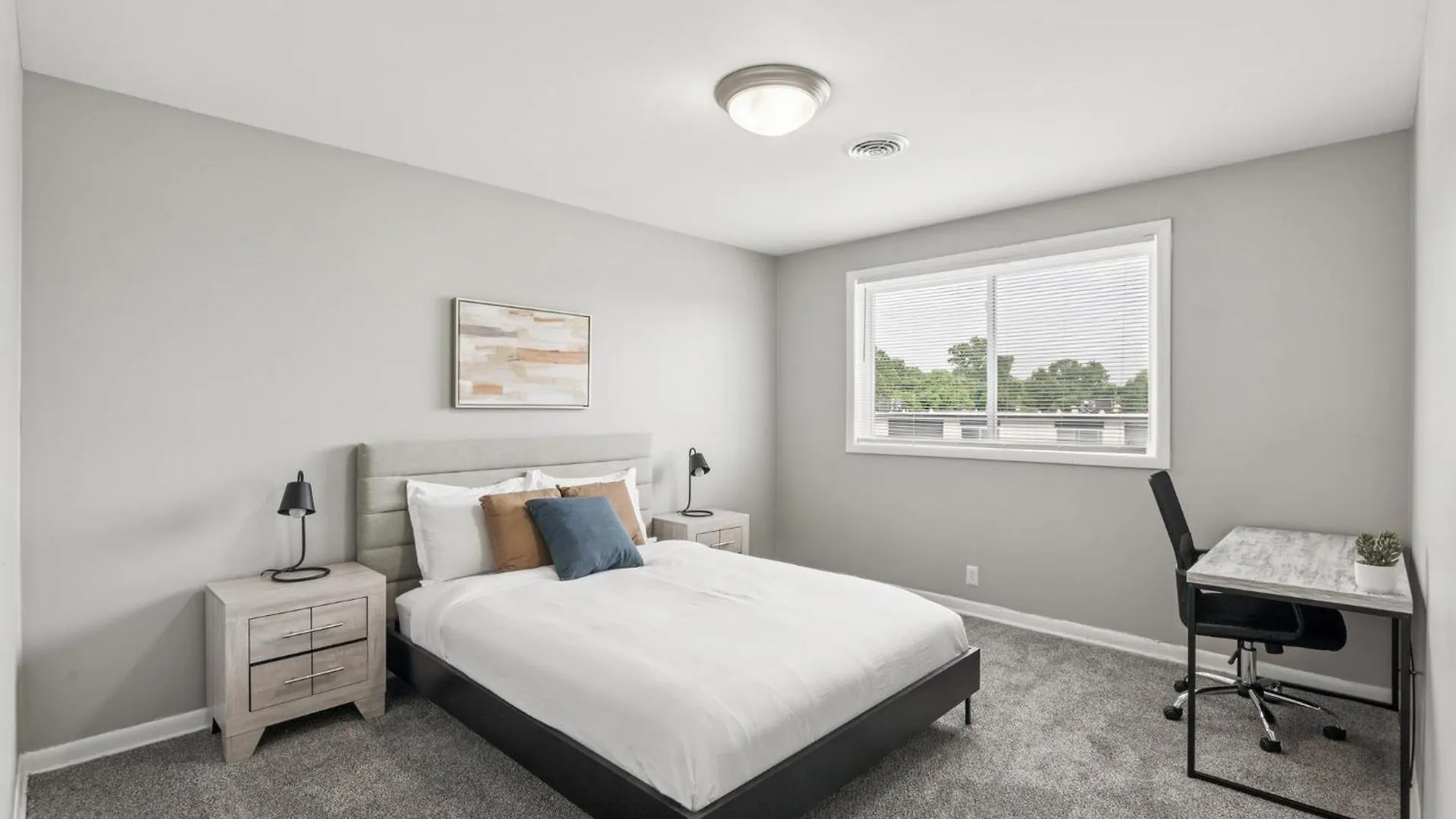 Avery Apartments D9 I Comfy 2 Bed 1 Bath Nashville